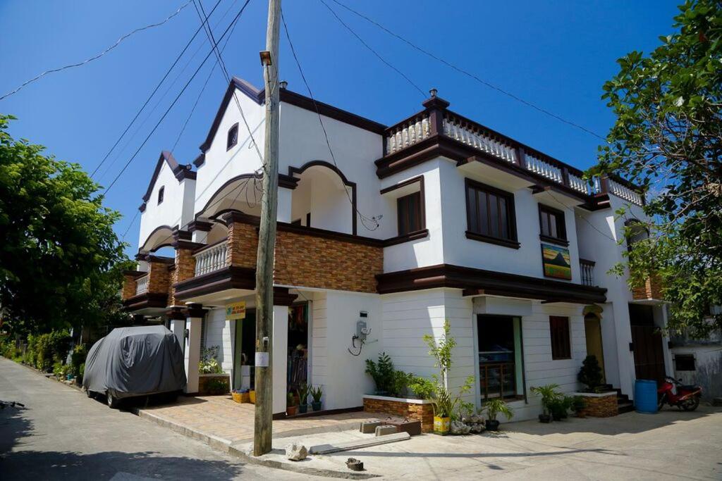 Florabells Iraya Guest House - Batanes Basco Esterno foto