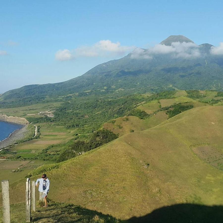 Florabells Iraya Guest House - Batanes Basco Esterno foto