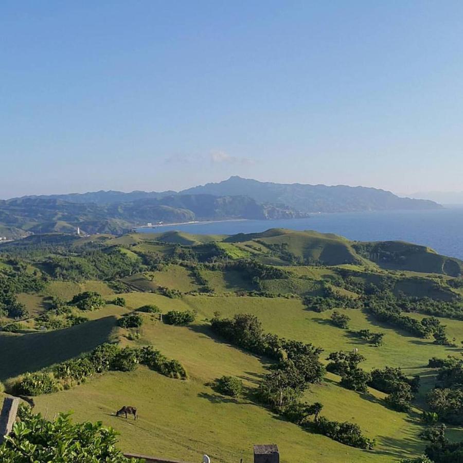 Florabells Iraya Guest House - Batanes Basco Esterno foto