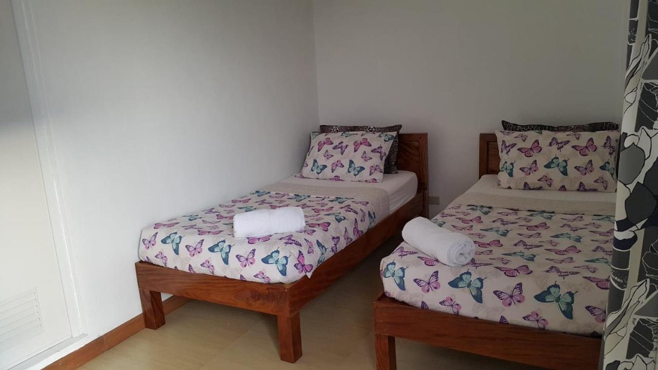 Florabells Iraya Guest House - Batanes Basco Esterno foto